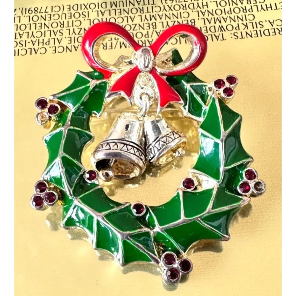 Vintage 90's Christmas Wreath Pendant Pin Jingle Bells Crystal Accents O…